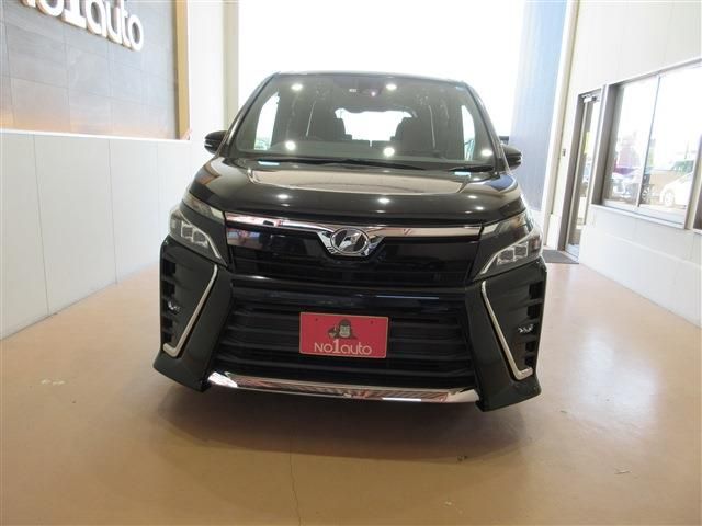 TOYOTA VOXY 2017 Image 31