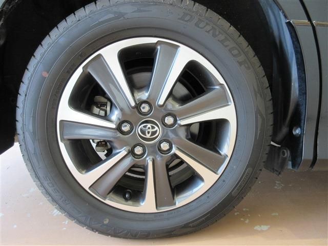 TOYOTA VOXY 2017 Image 31