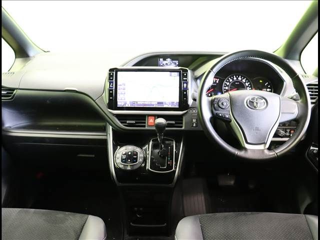 TOYOTA VOXY 2020 Image 31