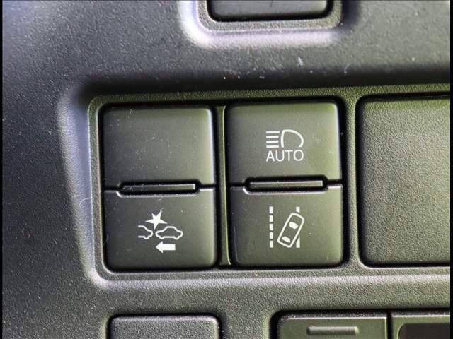 TOYOTA VOXY 2020 Image 31