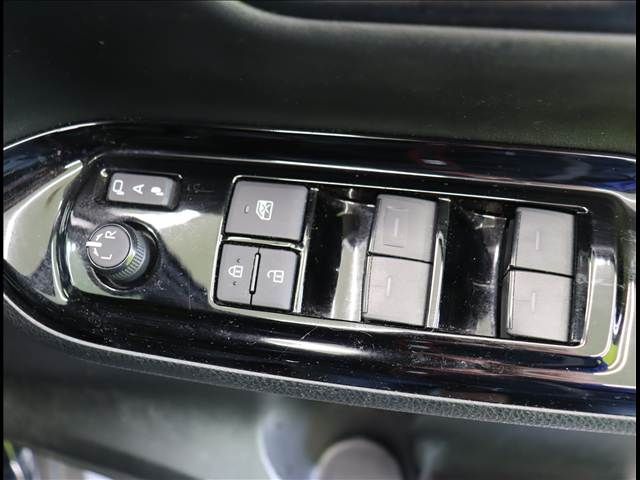 TOYOTA VOXY 2020 Image 31