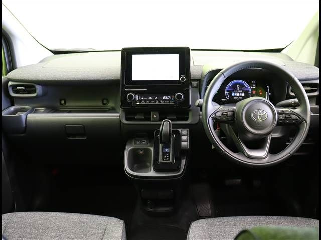 TOYOTA SIENTA HYBRID 2024 Image 31