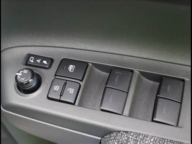 TOYOTA SIENTA HYBRID 2024 Image 31