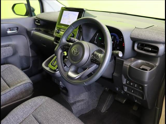 TOYOTA SIENTA HYBRID 2024 Image 31