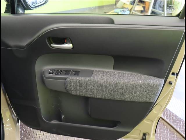 TOYOTA SIENTA HYBRID 2024 Image 31