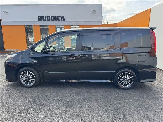 TOYOTA NOAH 2016 Image 31