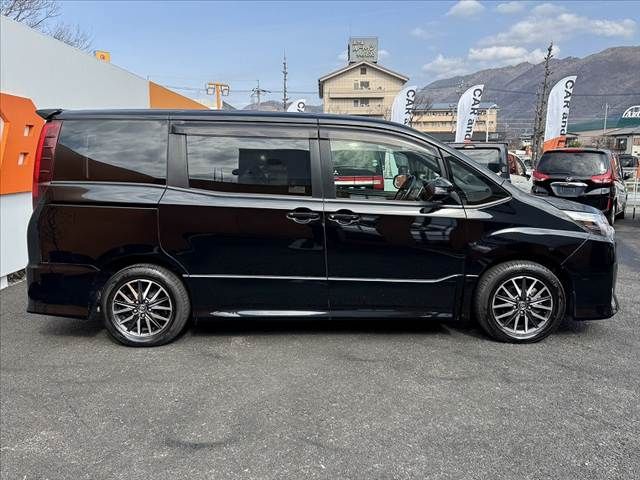 TOYOTA NOAH 2016 Image 31