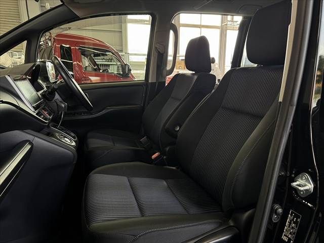 TOYOTA NOAH 2016 Image 31