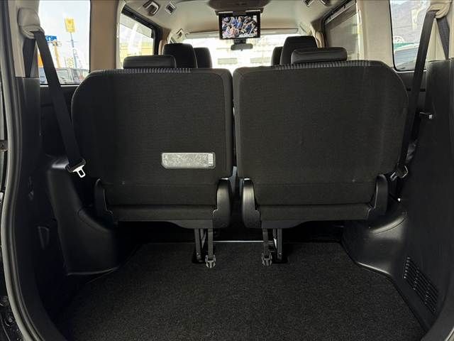 TOYOTA NOAH 2016 Image 31