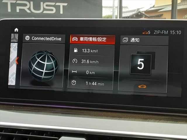 BMW 5SERIES SEDAN 2017 Image 31