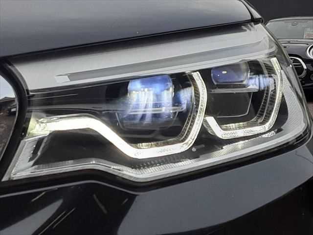 BMW 5SERIES SEDAN 2017 Image 31