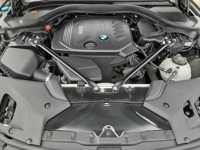 BMW 5SERIES SEDAN 2017 Image 31