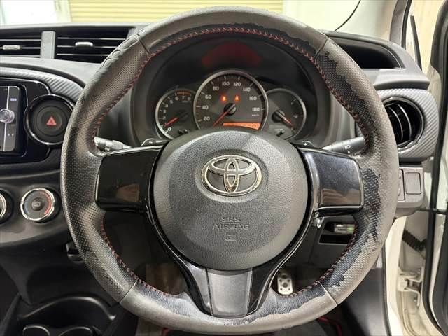 TOYOTA VITZ 2013 Image 31