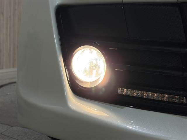 TOYOTA VITZ 2013 Image 31