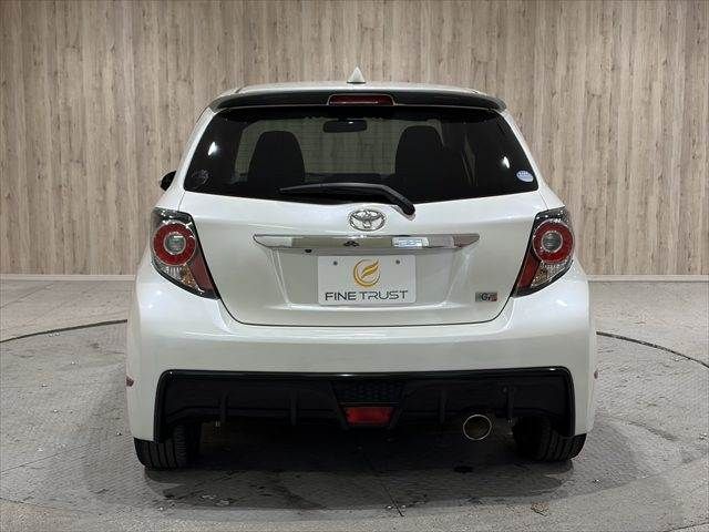 TOYOTA VITZ 2013 Image 31