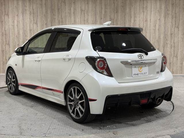 TOYOTA VITZ 2013 Image 31