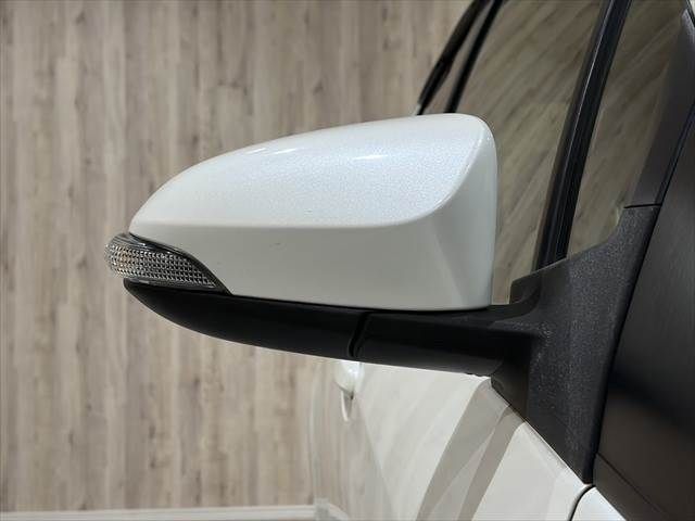 TOYOTA VITZ 2013 Image 31