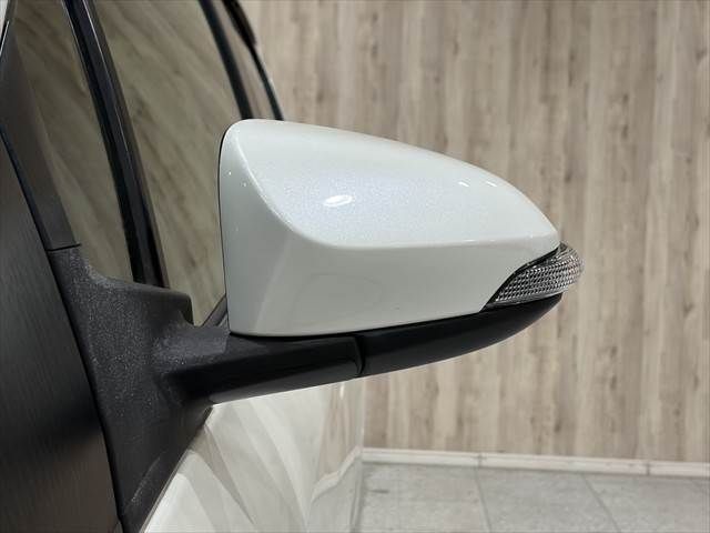 TOYOTA VITZ 2013 Image 31