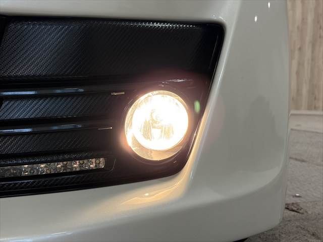 TOYOTA VITZ 2013 Image 31