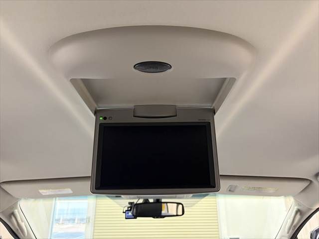 TOYOTA VELLFIRE  HYBRID 4WD 2012 Image 31