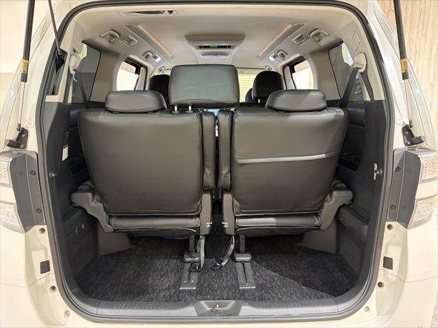 TOYOTA VELLFIRE  HYBRID 4WD 2012 Image 31