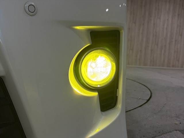 TOYOTA VELLFIRE  HYBRID 4WD 2012 Image 31