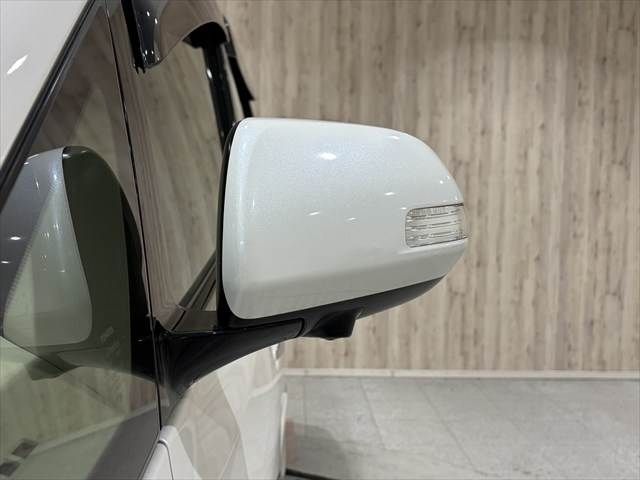 TOYOTA VELLFIRE  HYBRID 4WD 2012 Image 31