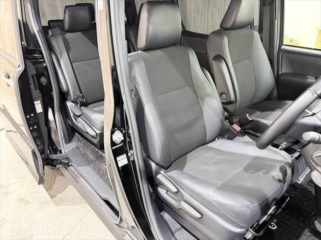 TOYOTA NOAH 2020 Image 31