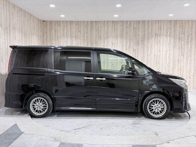 TOYOTA NOAH 2020 Image 31