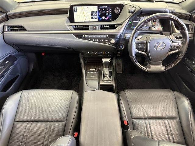 TOYOTA LEXUS ES300H 2021 Image 31