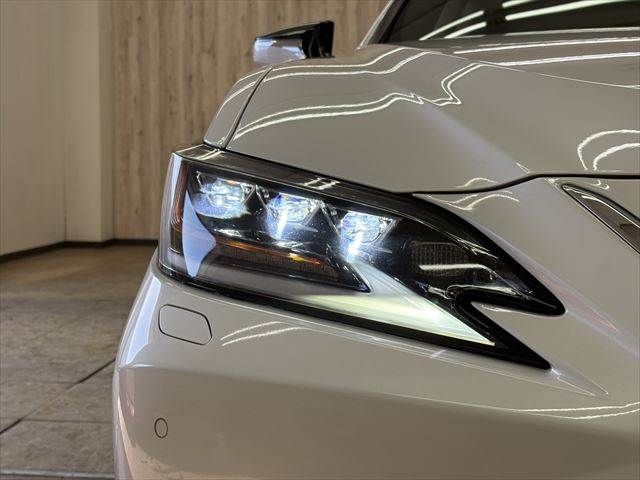 TOYOTA LEXUS ES300H 2021 Image 31