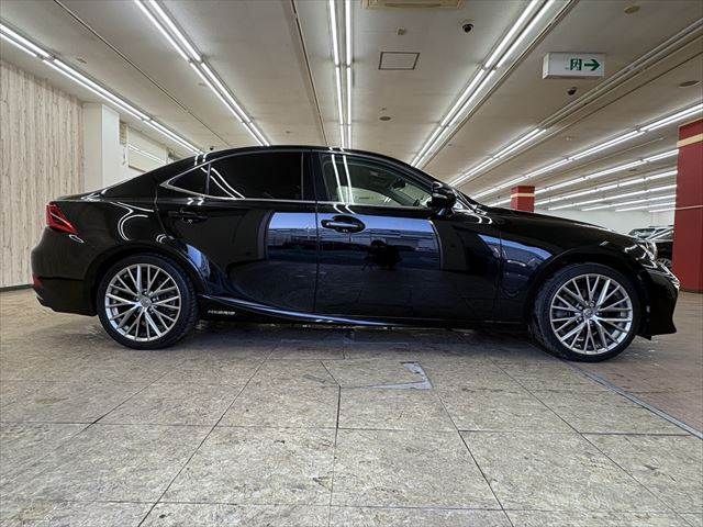 TOYOTA LEXUS IS300H 2017 Image 31
