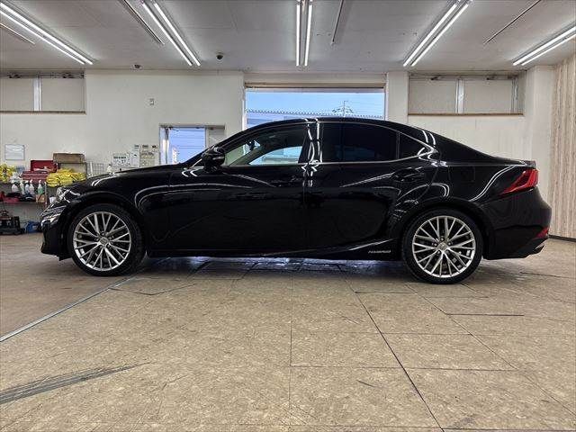 TOYOTA LEXUS IS300H 2017 Image 31