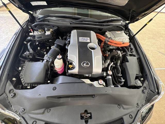 TOYOTA LEXUS IS300H 2017 Image 31