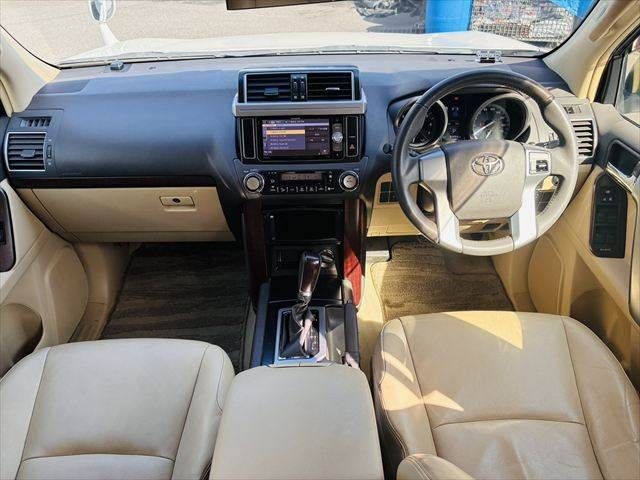 TOYOTA LANDCRUISER PRADO 2015 Image 31