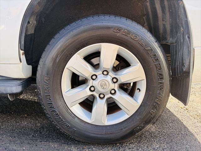 TOYOTA LANDCRUISER PRADO 2015 Image 31