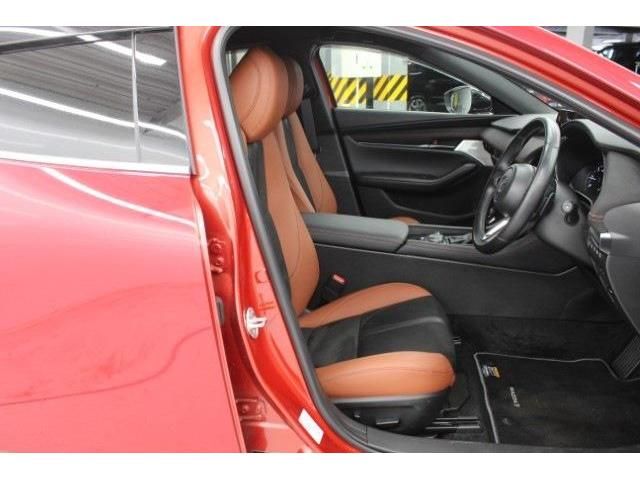 MAZDA 3 FASTBACK 2024 Image 31