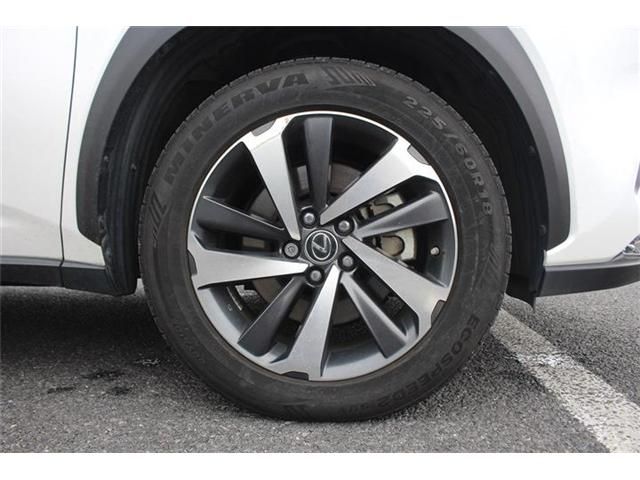 TOYOTA LEXUS NX300H 2018 Image 31