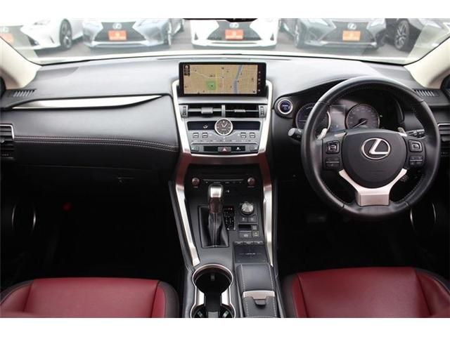 TOYOTA LEXUS NX300H 2018 Image 31
