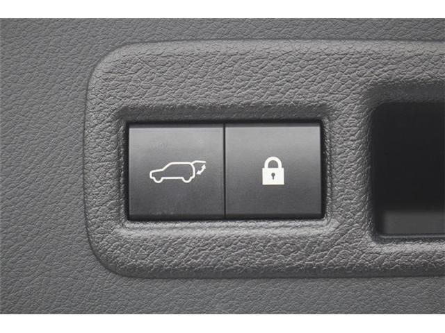 TOYOTA LEXUS NX300H 2018 Image 31