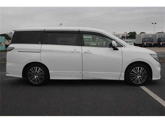 NISSAN ELGRAND 2021 Image 31
