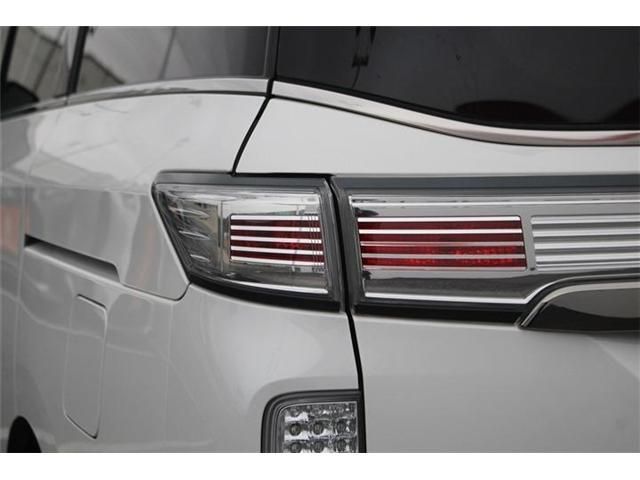 NISSAN ELGRAND 2021 Image 31