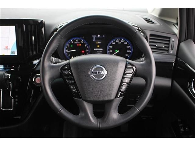 NISSAN ELGRAND 2021 Image 31