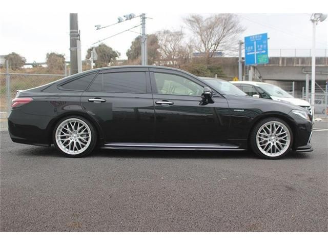 TOYOTA CROWN SEDAN HYBRID 2019 Image 31