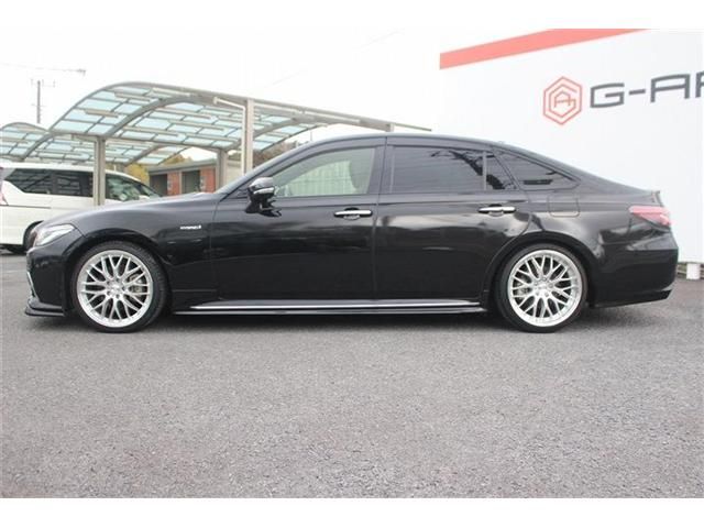 TOYOTA CROWN SEDAN HYBRID 2019 Image 31