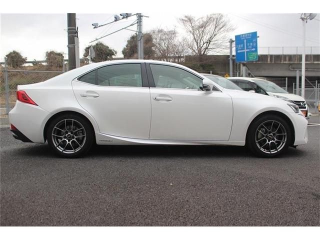 TOYOTA LEXUS IS300H 2017 Image 31