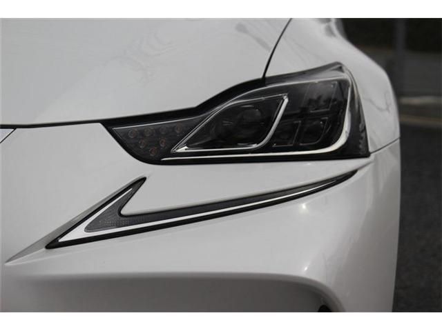 TOYOTA LEXUS IS300H 2017 Image 31