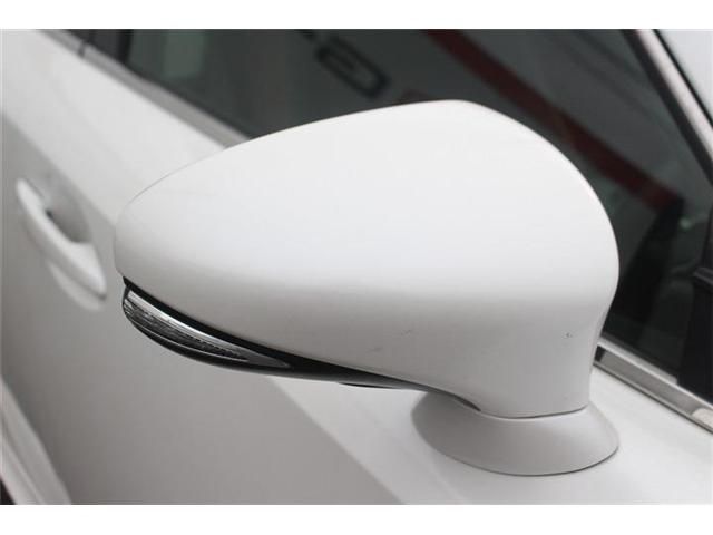 TOYOTA LEXUS IS300H 2017 Image 31