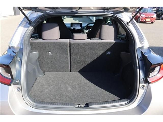 TOYOTA YARIS HYBRID 2023 Image 31