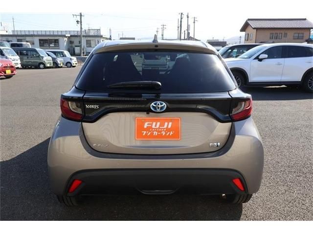 TOYOTA YARIS HYBRID 2023 Image 31